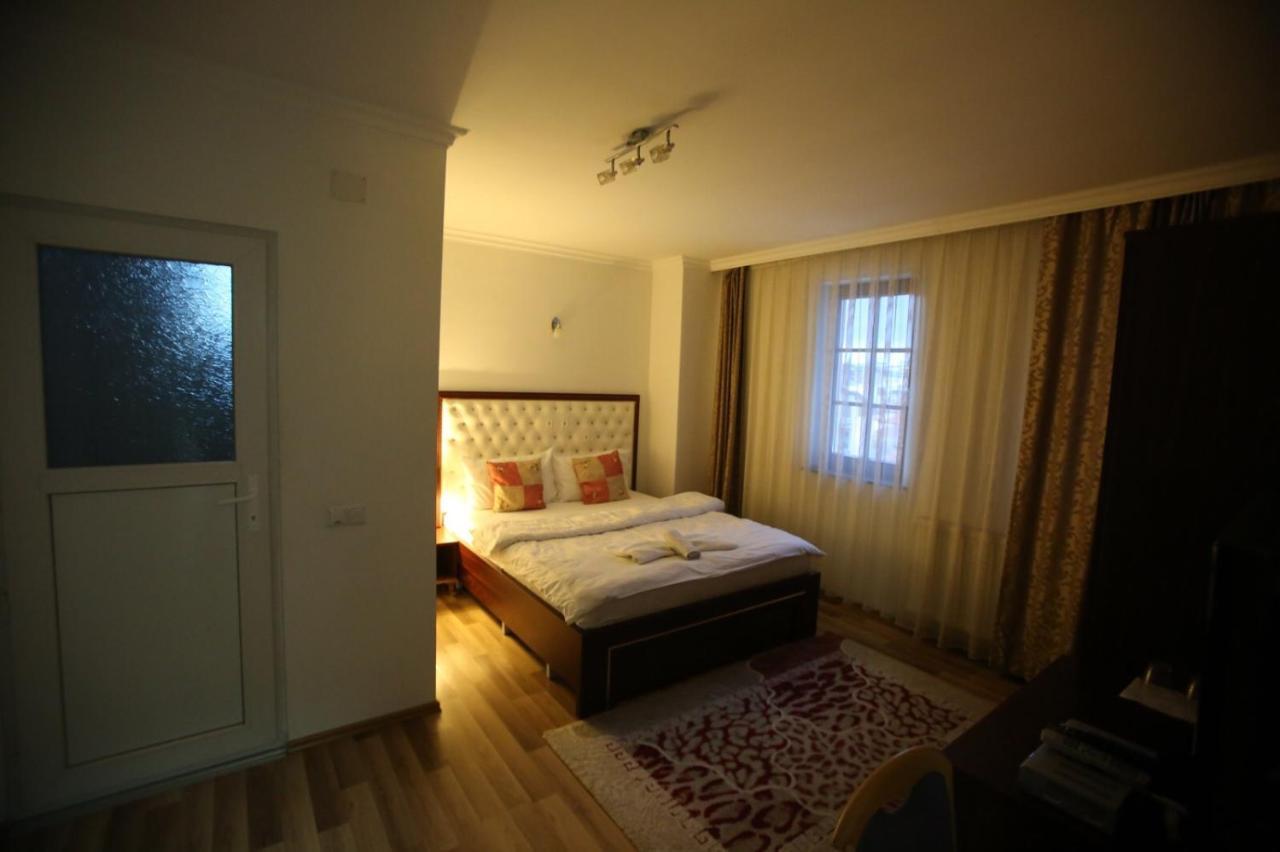 Hotel Venisi Prizren Kültér fotó